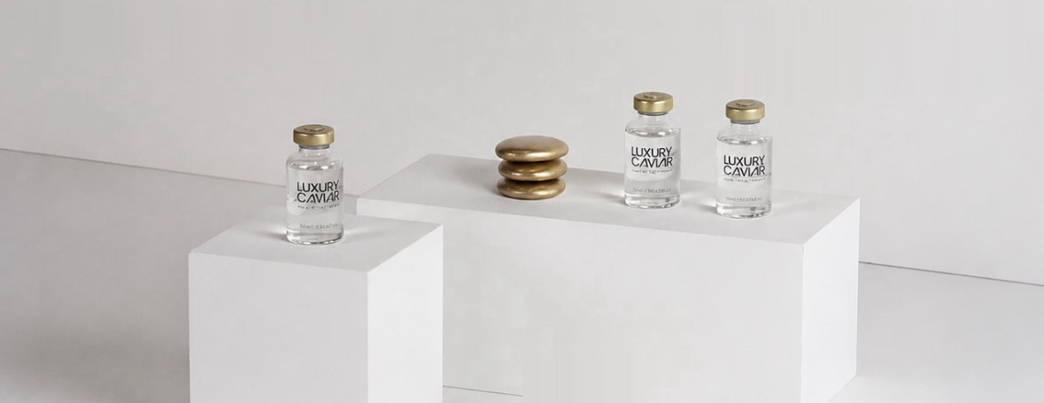 Luxury Caviar haarconcentraat flesjes met gouden doppen